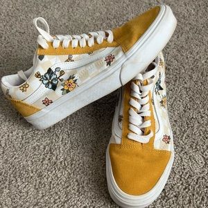 Like new women’s floral Vans